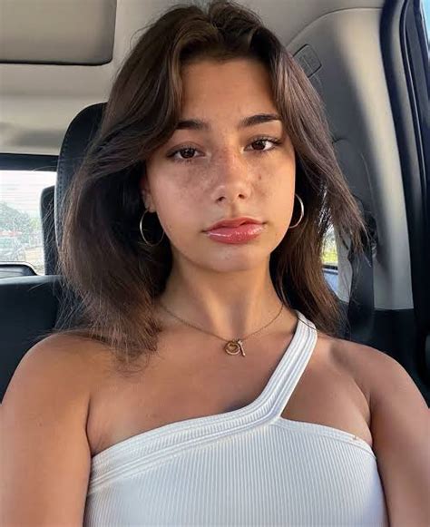 Mikayla Campinos is a digital creator known for her notmikaylacampinos TikTok account, which she uses to post makeup and beauty content, situational humor, and trends. She gained more than 2.7 million fans on the platform. Besides, her Instagram account also gained more than 288K Followers quickly. 